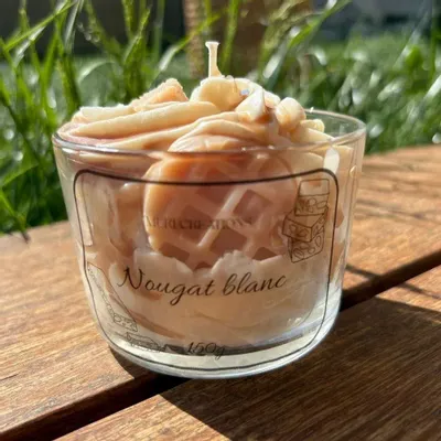 Cadeaux - Bougie parfumée Nougat blanc - 150ml - MURI CREATIONS
