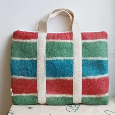 Bags and totes - Wool Felt “Qie Zhi” Bag - SHEEP MOUNTAIN