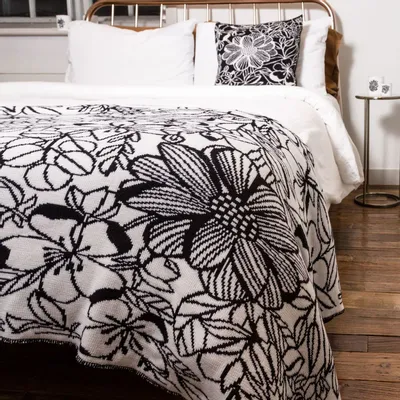 Throw blankets - 160x180cm Reversible Wool Blanket, 'Floral Figment' - SHAKU