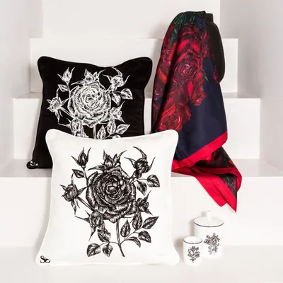 Fabric cushions - Rose Bramble Velvet Cushion Cover, 40x40cm - SHAKU