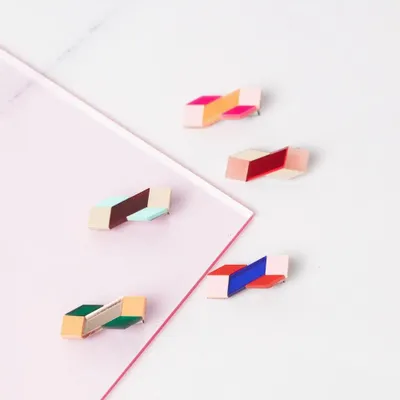 Children's apparel - Prisma Pin Small – Geometric Hair & Style Accessory for Everyday Flair - PAMELA COROMOTO