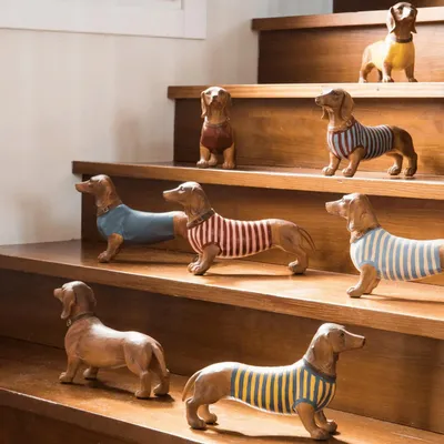 Sculptures, statuettes and miniatures - THE SAUSAGE LEAGUE DACHSHUND - MAHE HOMEWARE