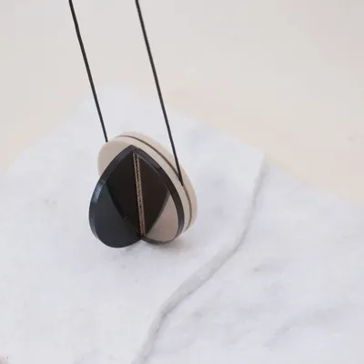 Bijoux - Collier Dexel / Pendentif d'inspiration constructiviste - PAMELA COROMOTO