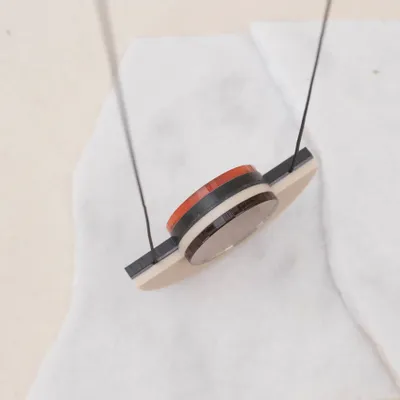 Bijoux - Collier Blok - Pendentif réversible design minimaliste et audacieux - PAMELA COROMOTO