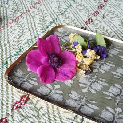 Trays - Alhambra enamelled metal trays with handpainted gold trim - MAISON LILO