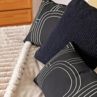 Coussins - Coussin recyclé Maia Caviar 45 x 45 - MAISON VIVARAISE - SDE VIVARAISE WINKLER