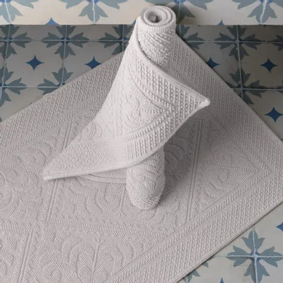 Other bath linens - Enzo Bath Mat Neige 54 X 110 - MAISON VIVARAISE - SDE VIVARAISE WINKLER