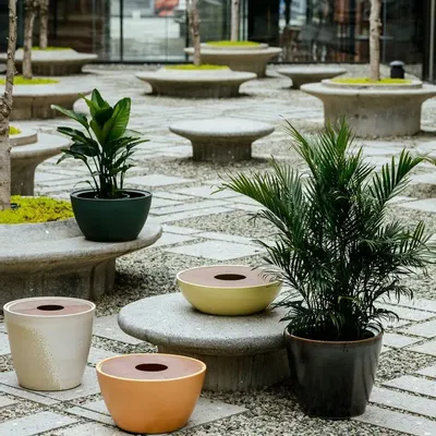 Flower pots - Disc Planters - WL CERAMICS
