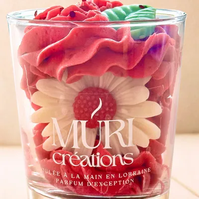 Gifts - Candy Apple scented candle - 200ml - MURI CREATIONS