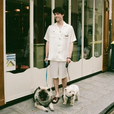 Homewear - Ensemble short en soie unisexe « Dachshund Delight » – Édition Puppy - NOT JUST PAJAMA