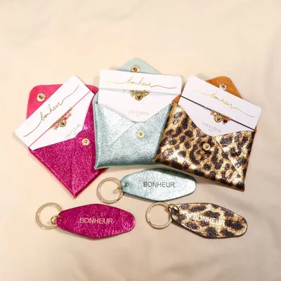 Petite maroquinerie - Lot cadeau : pochette, bracelet élastique et porte-clés en cuir - LES CLEIAS