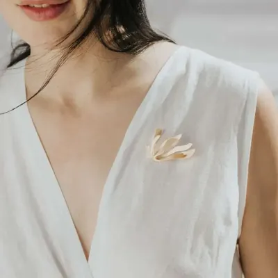 Jewelry - GOLDEN BROOCH EXOTICA - JOIDART