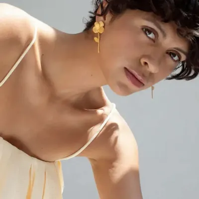 Bijoux - BOUCLES D'OREILLES LONGUES ET DORÉES PAMPALONIA - JOIDART