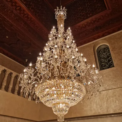 Hanging lights - Large Baccarat style chandelier - CRISTALUX LIGHTING DESIGN