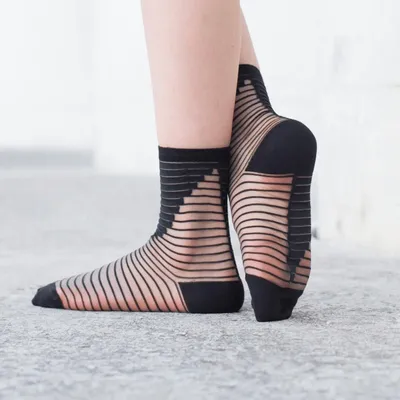 Cadeaux - Shibuya Black 36-38 : chaussettes transparentes architecturales - ATELIER ST EUSTACHE