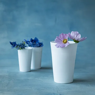 Vases - Gobelet FIFO, vase L, blanc Bone China - KLATT OBJECTS