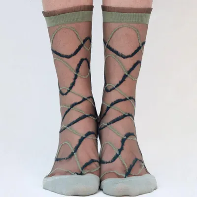 Cadeaux - Riflessi Sauge 36-38 : chaussettes transparentes à courbes - ATELIER ST EUSTACHE