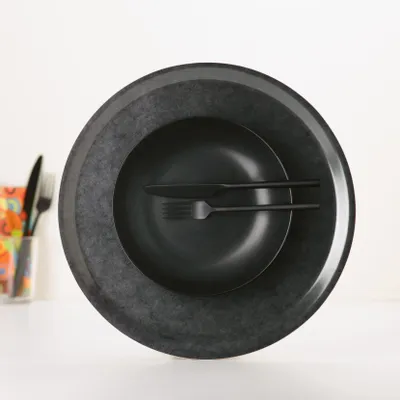 Plateaux - Plateau de service rond en bois - Assiette noire en trompe-l'œil 38 cm - MONBOPLATO