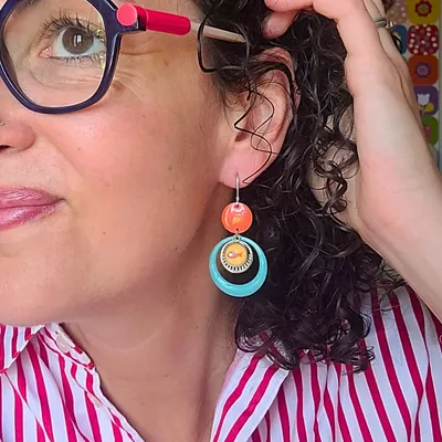 Bijoux - Boucles d'oreilles CALI - Un chat qu'a sa puce (Collection cabochons) - UN CHAT QU'A SA PUCE