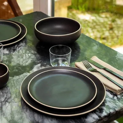 Everyday plates - Assiette à Di - MOLDE