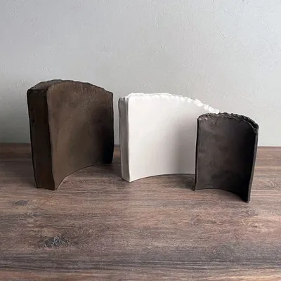 Poterie - VIRGOLA VASE - ALESSIO MORAS POTTERY