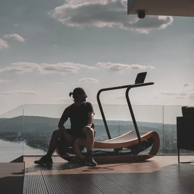 Gym and fitness equipment for hospitalities & contracts - Sprintbok - Non-motorized treadmill - WATERROWER | NOHRD