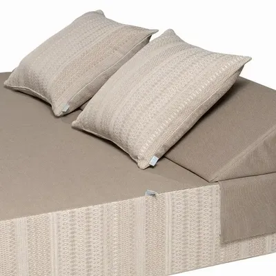 Fabric cushions - JULIE Outdoor Cozip Cushion | Elitis Fabric - COZIP