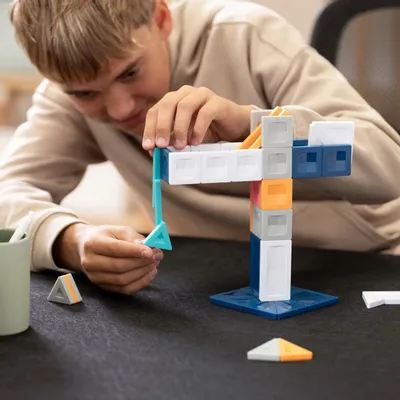 Toys - CONNETIX PRO 70 Piece Construction Set - CONNETIX