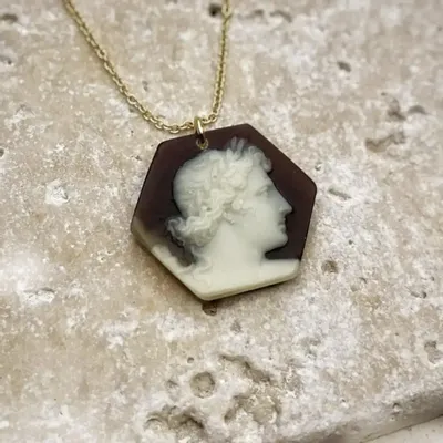 Jewelry - Necklace camée Auguste - FASCINATO