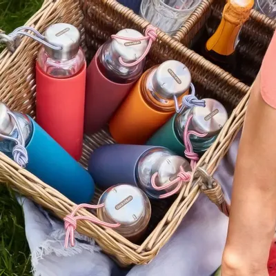 Glass - Borosilicate Glass water bottle - 600ml-  with silicone protection - BLACK+BLUM EUROPE