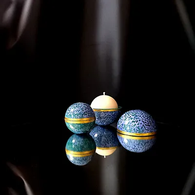 Gifts - Bollywood Spruce Globe Candle - PONPON CURIOSITAS