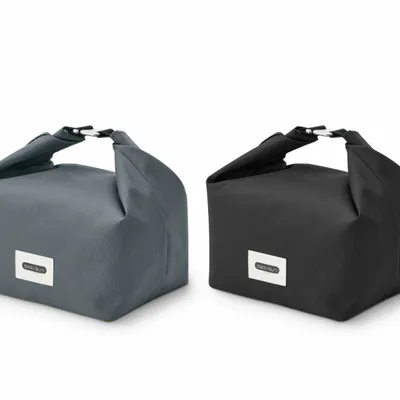 Bags and totes - Insulated Lunch Bag 6.7L - made with recycled PET - BLACK+BLUM EUROPE
