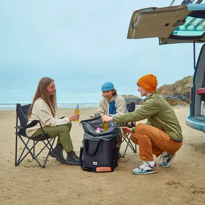 Cuisines de jardin - Glacière Isotherme 25L - Fabriqué avec du PET recyclé - BLACK+BLUM EUROPE