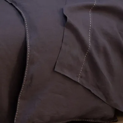 Linge de lit - ENSEMBLE VENERE – Ensemble de lit en pur lin lavé brodé à la main - NORA V