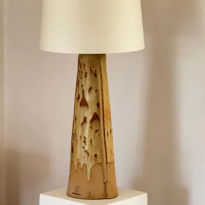 Ceramic - Conical sculpted table lamp - TERRACOTTA collection - DI VINCENZO POUJOULA