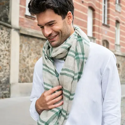 Foulards et écharpes - Chèche homme rayé lin vert beige KAKADU - AV08 PARIS