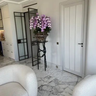 Autres tables  - SKARA - mange debout - LA VIE EN BRONZE