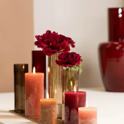 Objets de décoration - Bougies coulées à la main en 75 couleurs - DEKOCANDLE