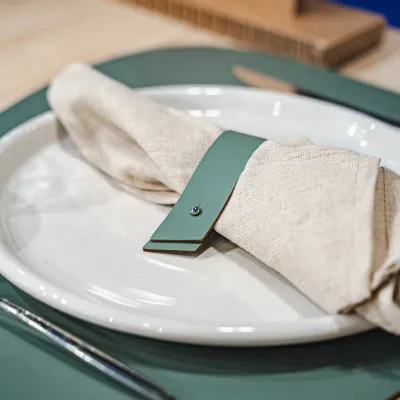 Placemats - RECYCLED LEATHER PLACEMAT - VACAVALIENTE