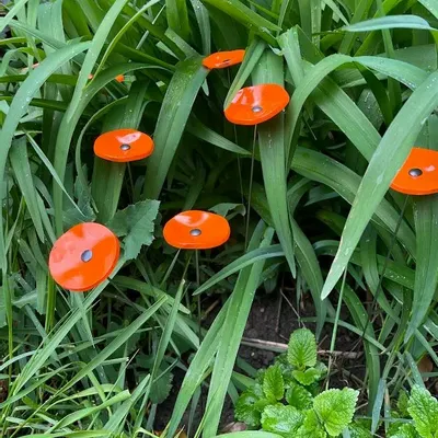 Floral decoration - Round small glass flower for outdoor use in orange colour - CARNEOL GLASS