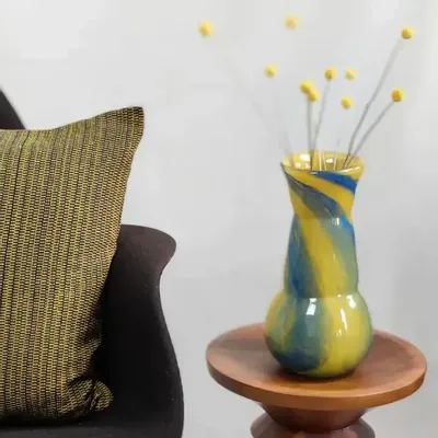 Vases - Vase en verre GLORY | Soufflé à la bouche | Verre recyclé | Jaune bleu - SOLOKO