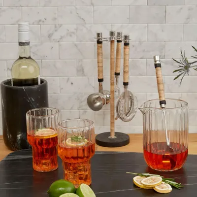 Glass - Ribbed glasses and carafes - BE HOME