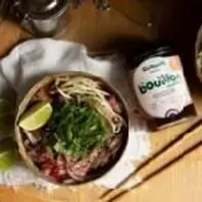 Delicatessen - Bone Broth Phô - OUMAMI