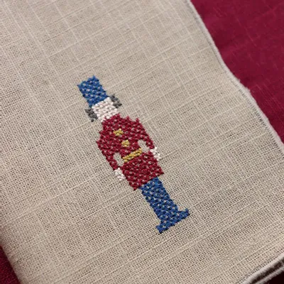 Table linen - Linen napkin PUNTO CROCE | Nutcracker - GIARDINO SEGRETO