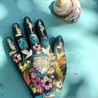 Other wall decoration - Decorative Wood Painted Ex Voto Hand - PINK PAMPAS