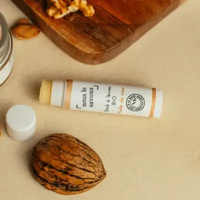 Cosmétiques - Stick à lèvres bio - noix - NOUS LE SAVONS