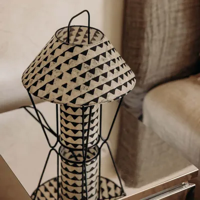 Table lamps - Fifty hand lamp - LE MONDE SAUVAGE BEATRICE LAVAL