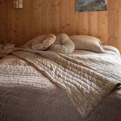Throw blankets - Reiko bedspread - LE MONDE SAUVAGE BEATRICE LAVAL