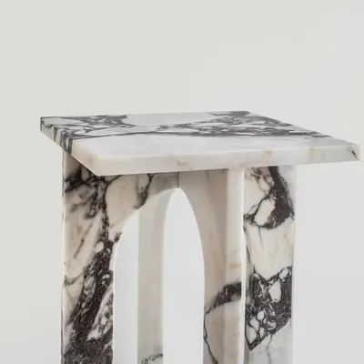 Coffee tables - 'BOND' SIDE TABLE - CALACATTA MARBLE - KIWANO CONCEPT