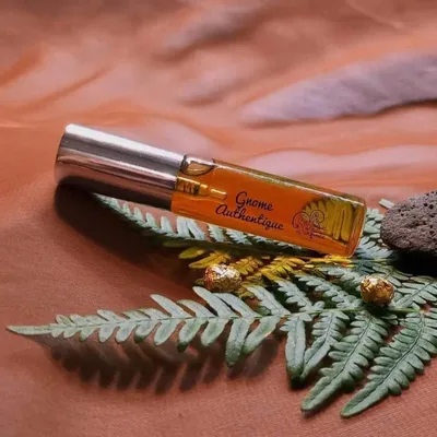 Parfums pour soi et eaux de toilette - Eau de parfum Gnome Authentique - Esprit de la Terre - 10mL - POÉSIE PARFUMÉE